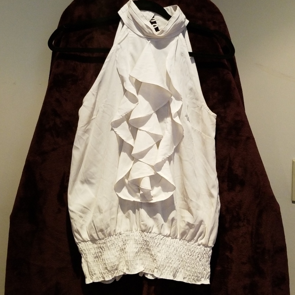 DIMRI Off-White Ruffled Sleeveless Top